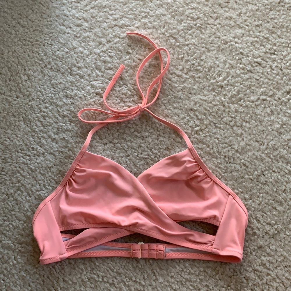 crisscross bikini top